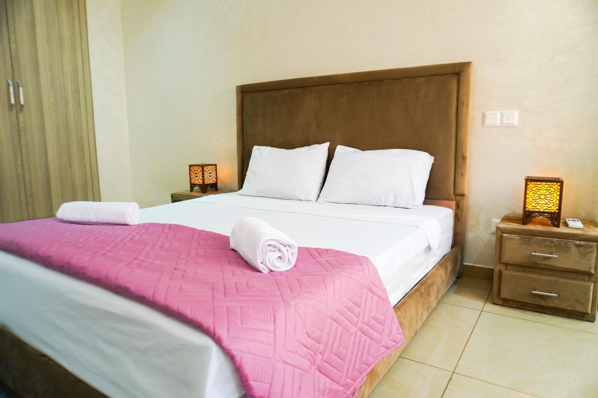 Elegant A Avec Piscine Apartment Agadir